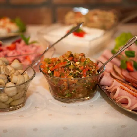 Gryf Rum i privatbostad Mielno (Koszalin)