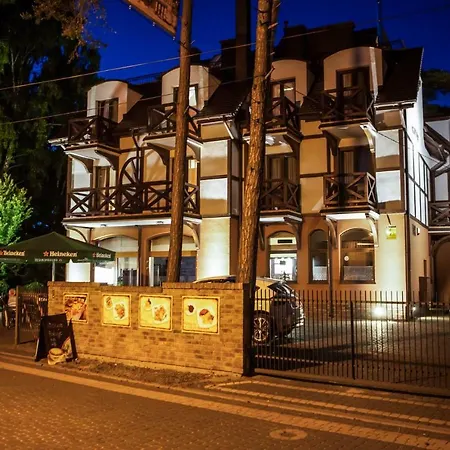 Gryf Rum i privatbostad Mielno (Koszalin)