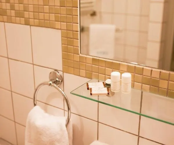 Gryf Проживание в семье Мельно